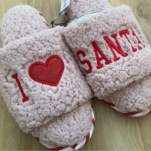 NWT SHERPA   I ❤️SANTA SLIPPERS - Picture 2 of 6